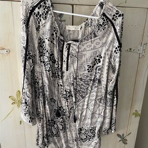 Black and White Patterned Women's Dress